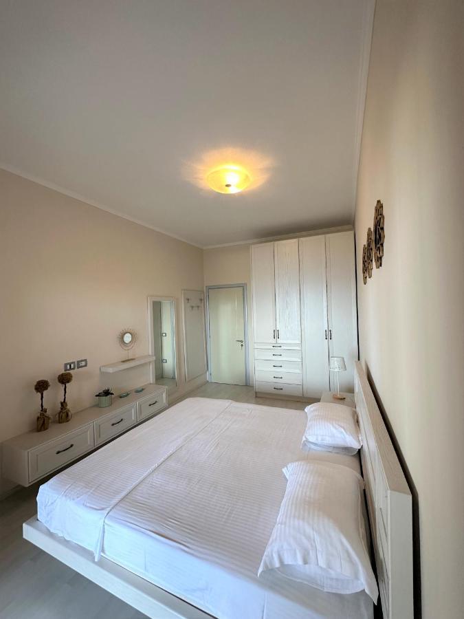 Luxury Penthouse B&E Daire Saranda Dış mekan fotoğraf