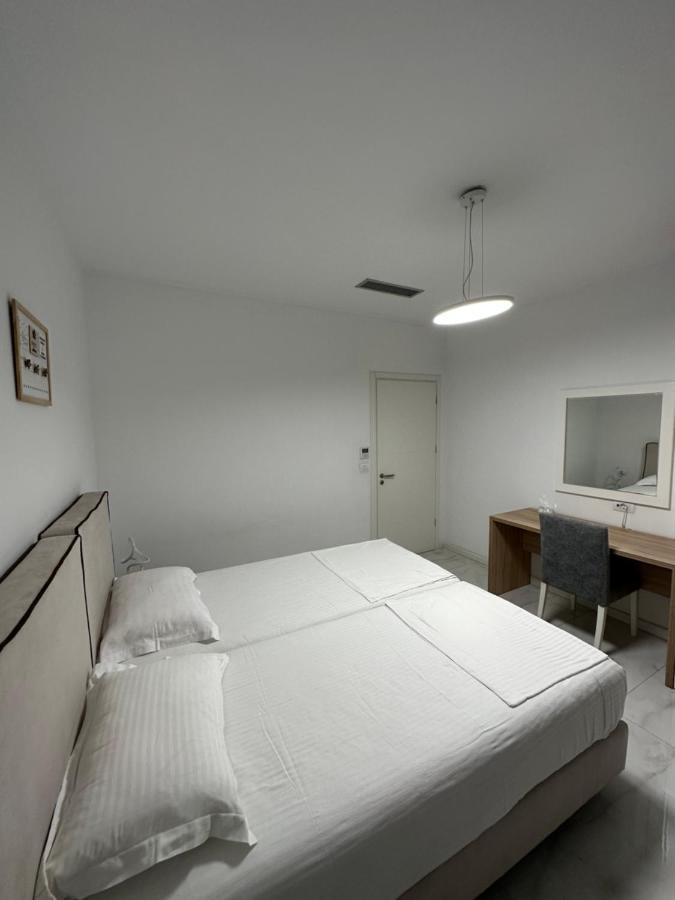 Luxury Penthouse B&E Daire Saranda Dış mekan fotoğraf