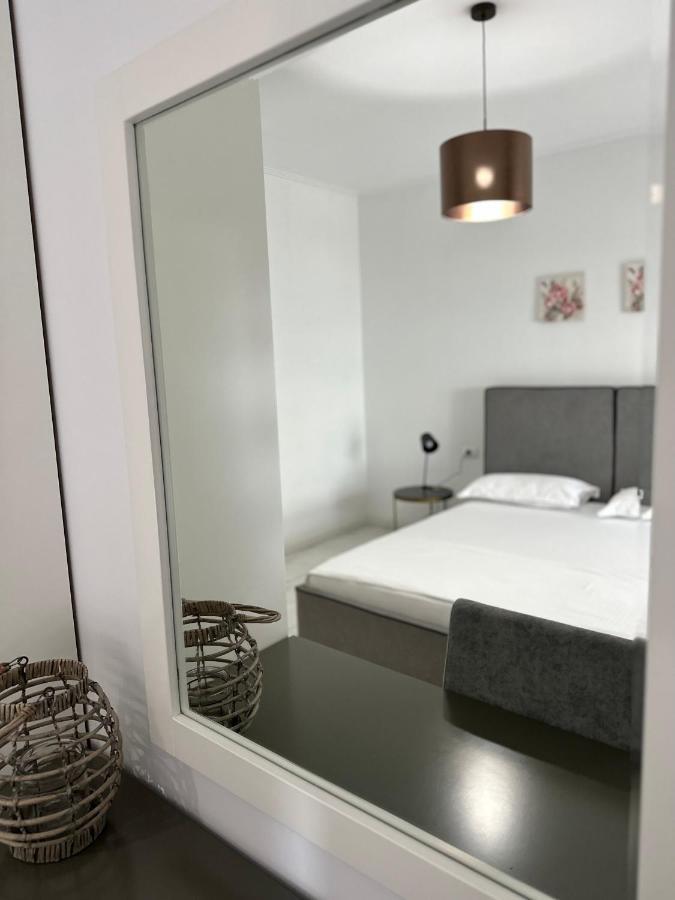 Luxury Penthouse B&E Daire Saranda Dış mekan fotoğraf